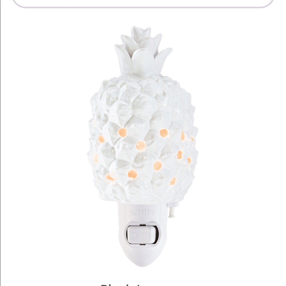 Scentsy “southern hospitality” mini plug-in warmer